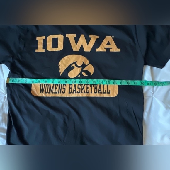 Iowa Hawkeyes Women’s Basketball T-Shirt - Picture 5 of 8